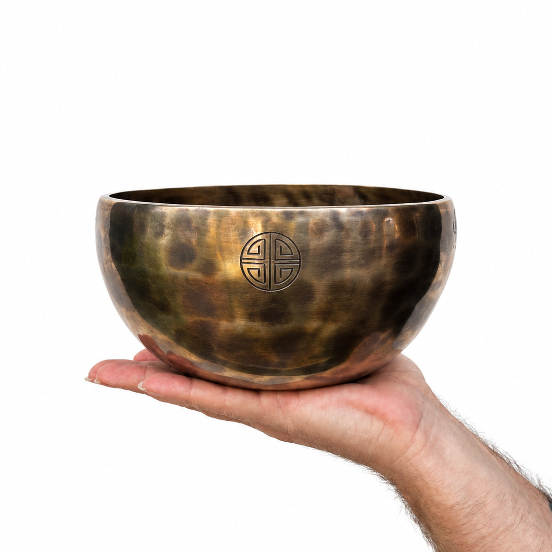 18 cm Hand Crafted Moon Singing Bowl 880g