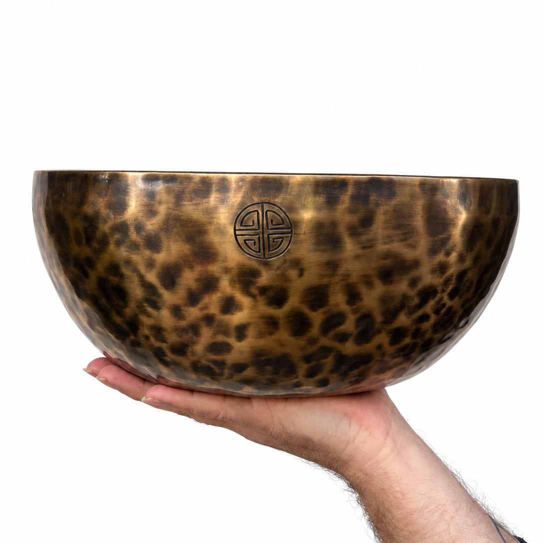 28 cm Hand Crafted Moon Singing Bowl 2150g